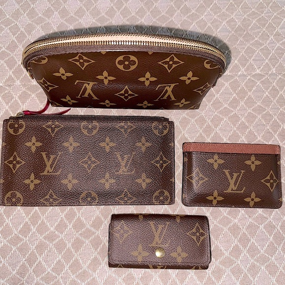 100% Authentic Louis Vuitton Accessories - Picture 1 of 16